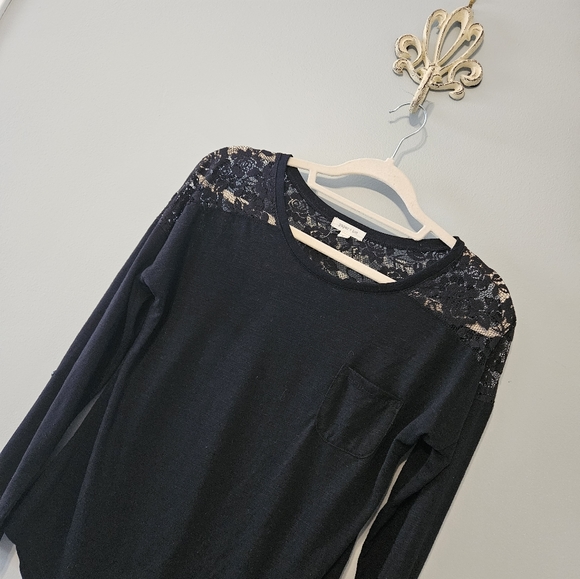 Paper Tee lace accent black long-sleeve t-shirt - Picture 1 of 6